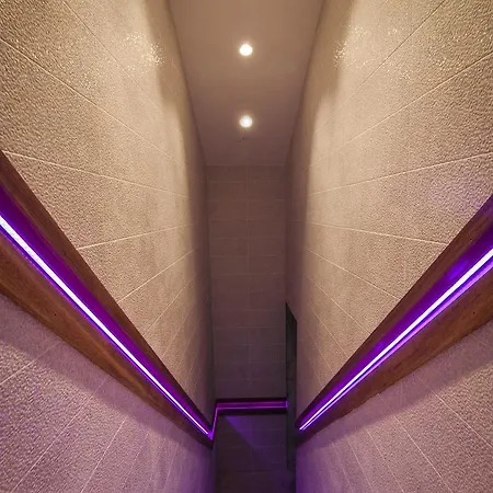 شقة فندقية بوتيك فلوريس آند سبا 4*